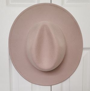 GIGI Pip Wes Felt Fedora, Ivory, Size 57 S/M